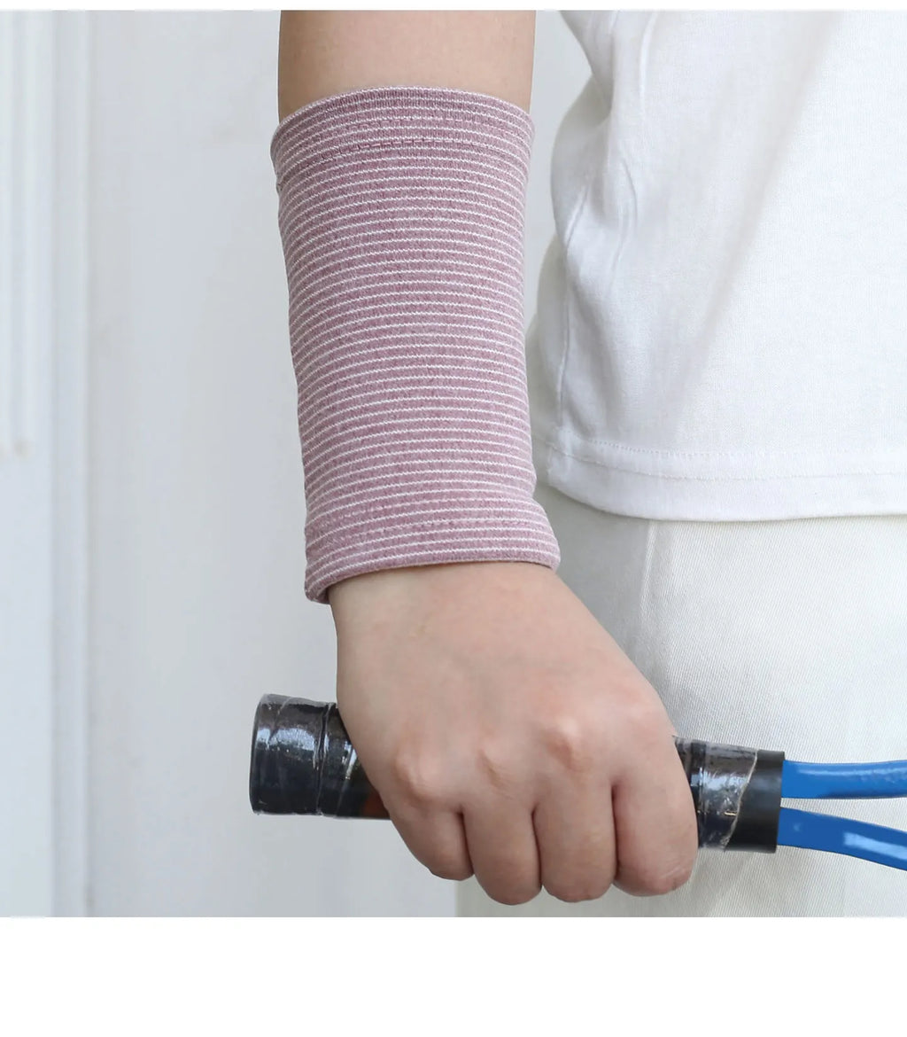 Men's and Women's Arm Warming Covers - Keep Your Hands Warm and Protected for Driving, Cycling, Playing Sports, Running